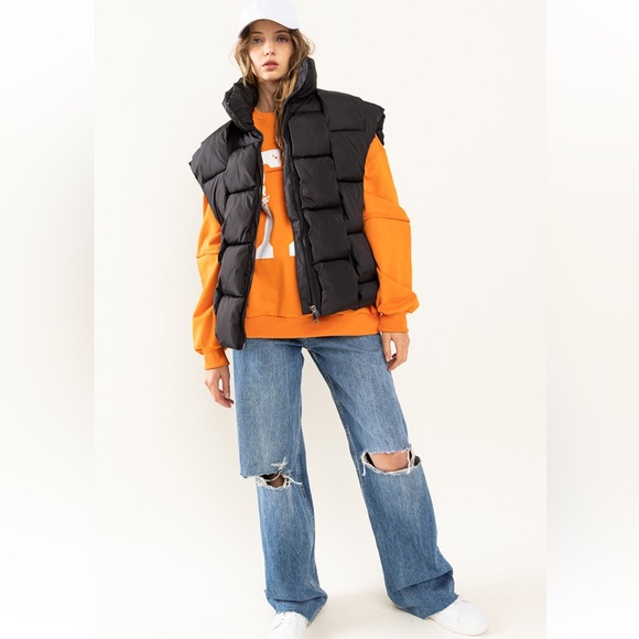 30 Solid High Neck Puffer Vest Jacket - Picture 4 of 4